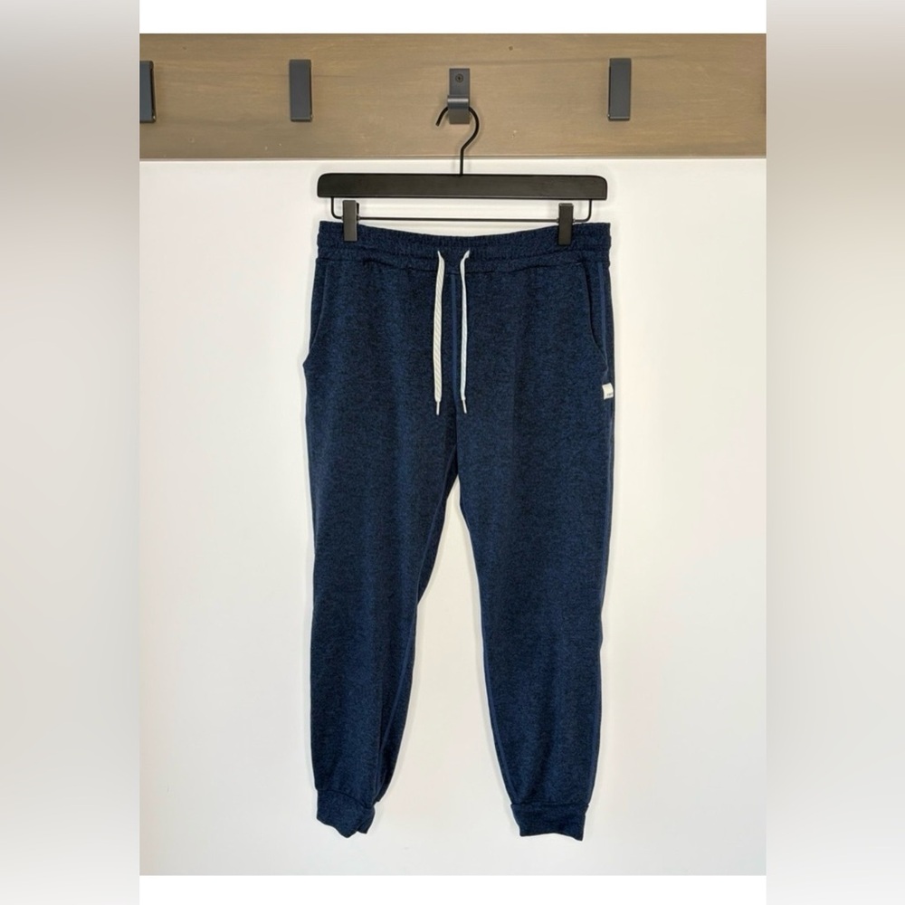 Vuori size xs blue jogger super
Soft